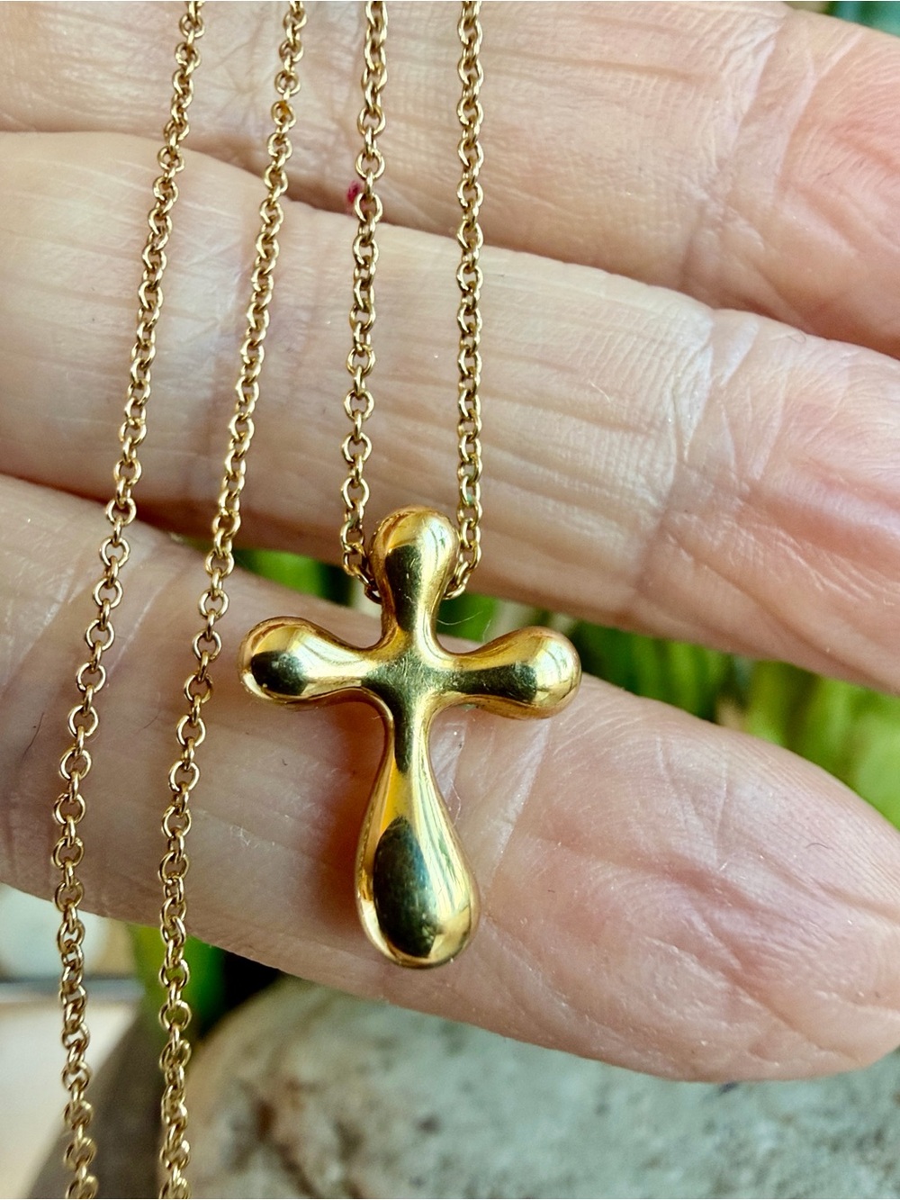 Tiffany 18k gold cross Elsa Perretti